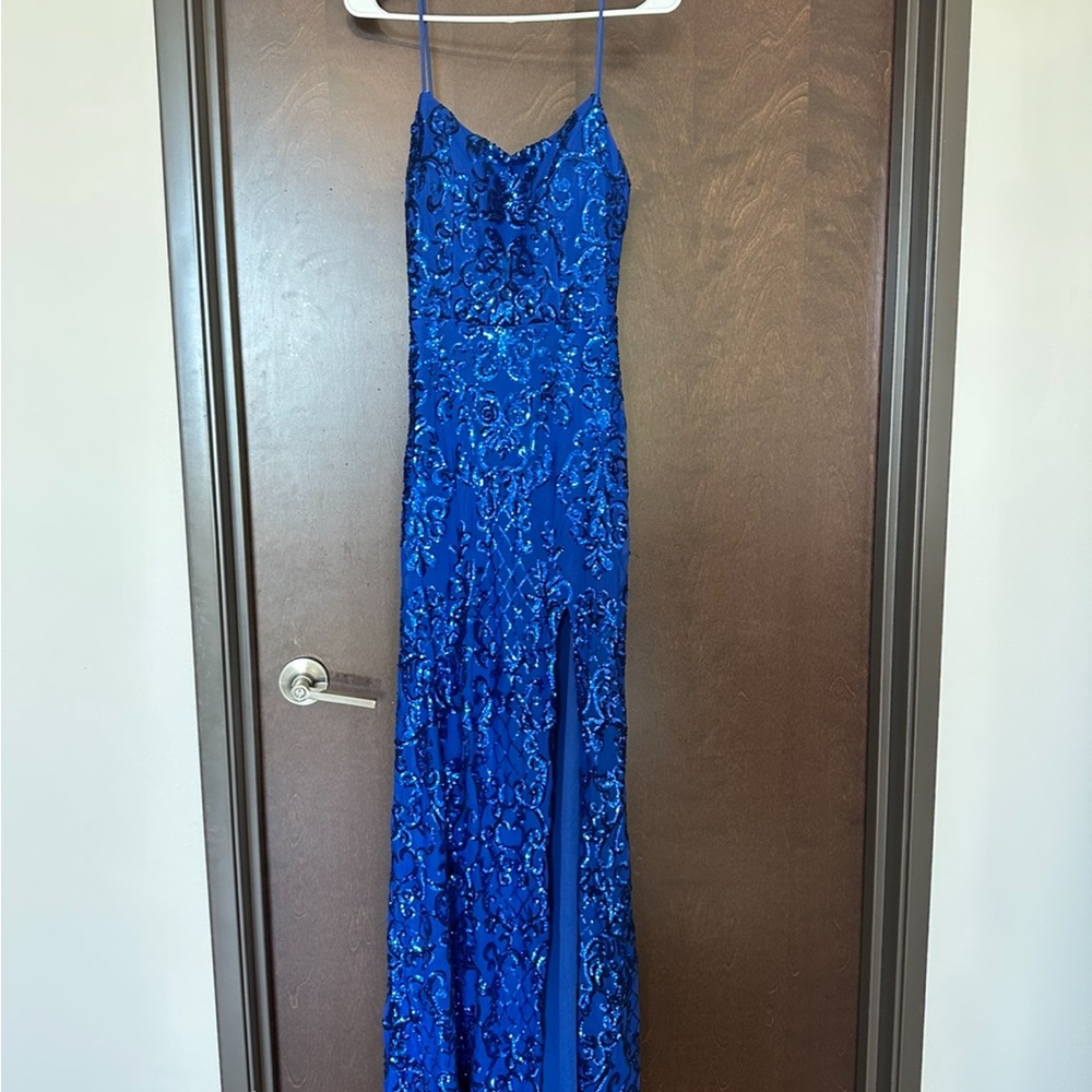 Blue prom dress